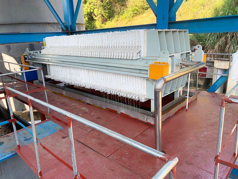 污泥螺旋擠壓成型機(jī)